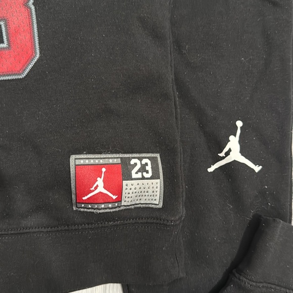 Jordan Set - Picture 3 of 3